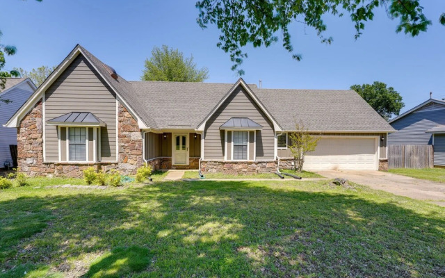 Southaven Vacation Rental ~ 10 Mi to Graceland!