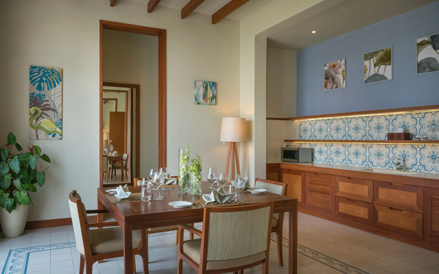 FLC Luxury Resort Samson