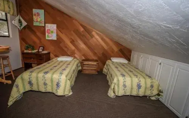 Colbert Cabin #966