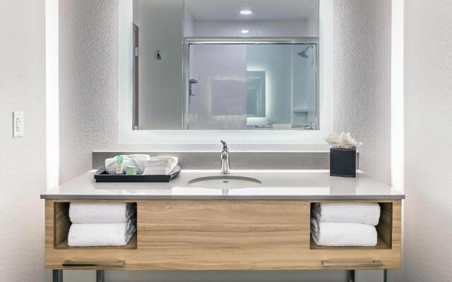 Winds Hotel At Crosswinds Casino