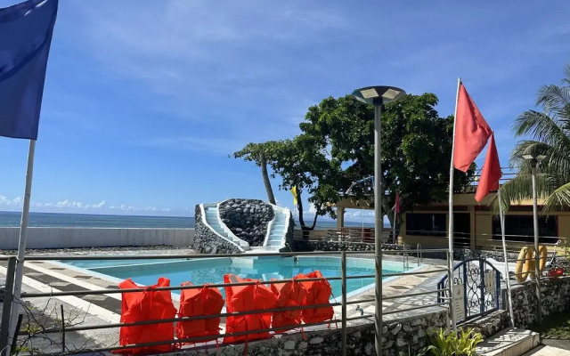 Emmalyn's Paradise Resort