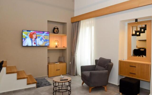 Roloi suites