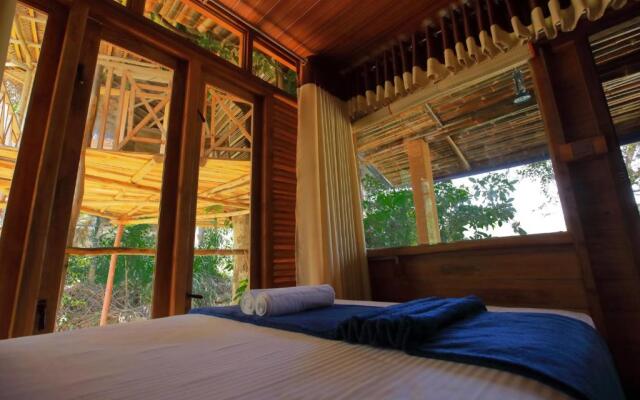 The Winsome & Tree House