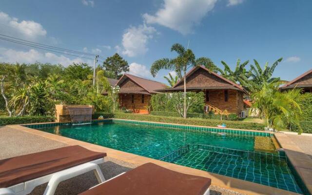 Pinthong Aonang Villa