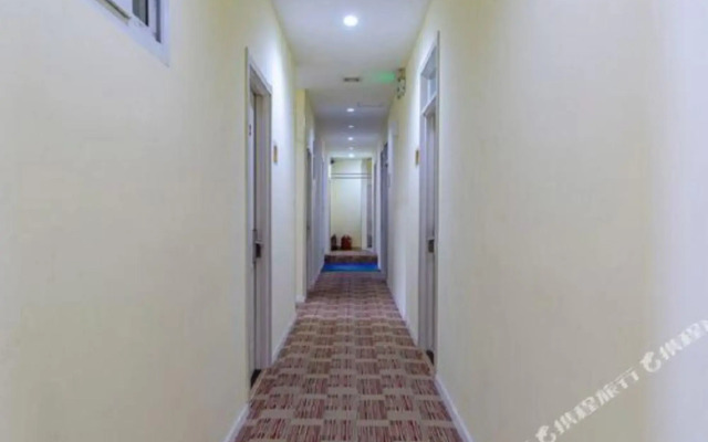 Pod Inn Chain Hotel (Jinan Qilu Hospital Quancheng Plaza)