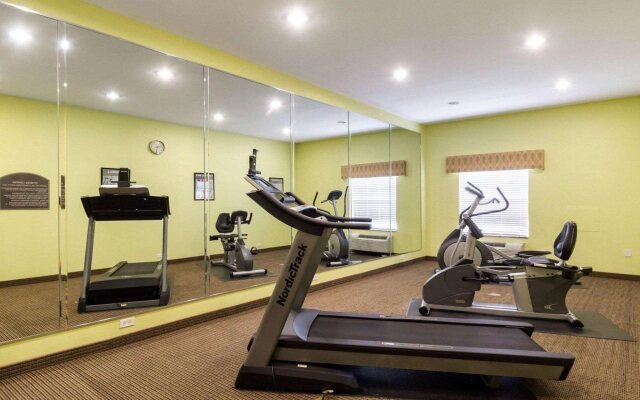 Best Western Ingleside Inn & Suites