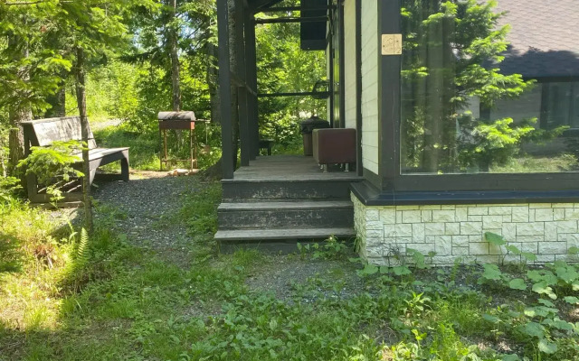 Lakost Cottage 2