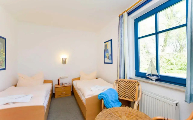 Reetdachhaus Eibe 2, Kaminofen, Sauna, 8 Personen, W-Lan