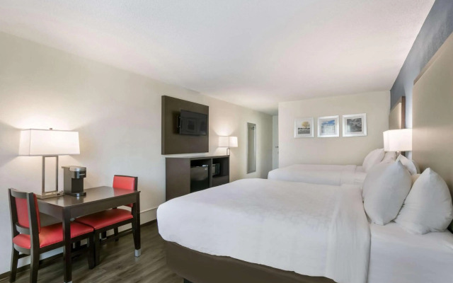 Clarion Hotel Conference Center