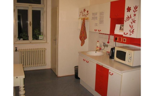 Hostel Bed - Breakfast Brno