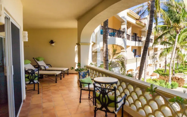 Las Mananitas C205 3 BR by Casago