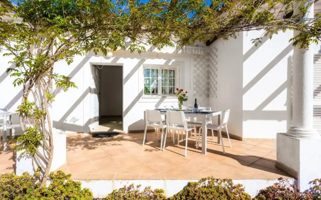 Exclusive Villa Toulouse with pool in Falesia Algarve