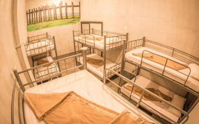 Shwe Yo Vintage Hostel