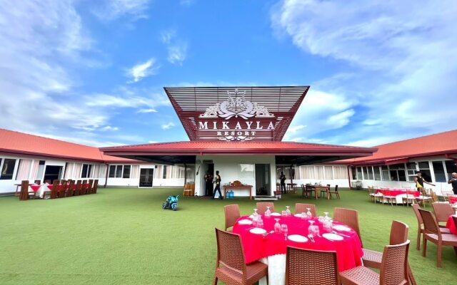 Mikayla Resort
