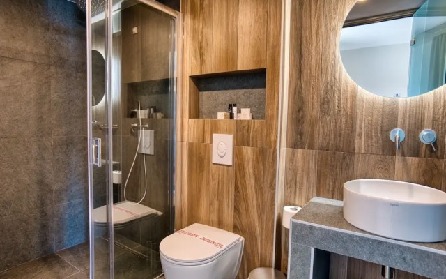 Wellnest Hotel
