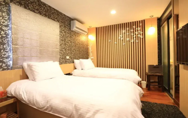 E Moh Hotel