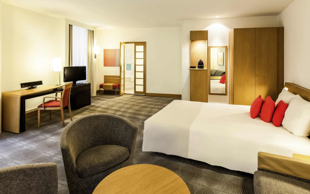 Novotel Den Haag City Centre - Image 3