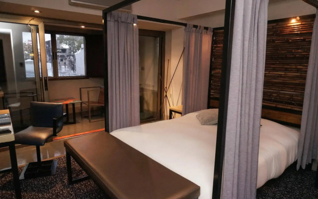 Prodeo Hotel & Lounge