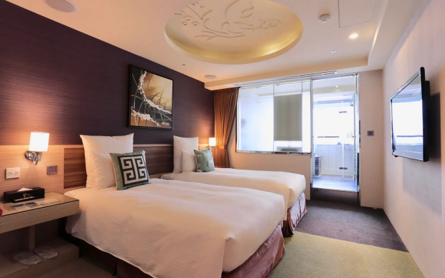 V one Hotel