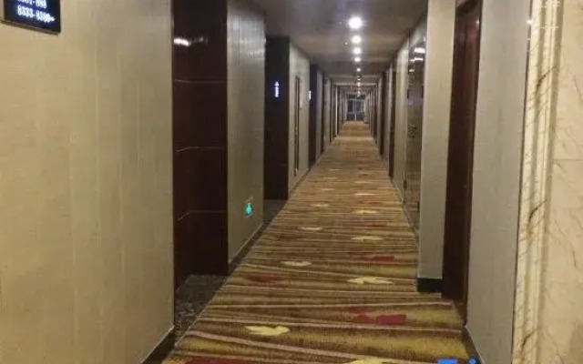 Dongyuan  Business Hotel