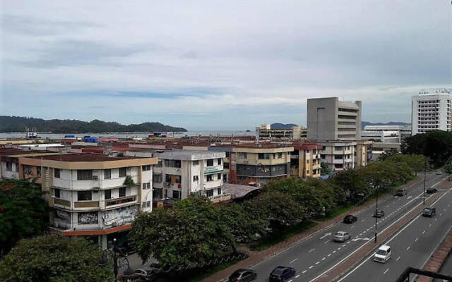 OYO Rooms Kampung Air Taxi Station