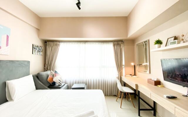 Studio Springlake Summarecon Bekasi Apartment Near Shopping Mall