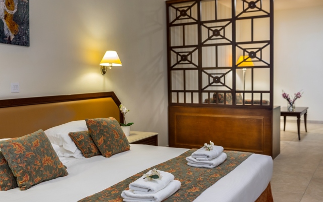 Aquamare Beach Hotel & Spa