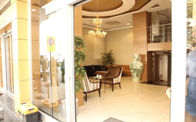 Hotel Way