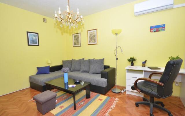 Sunshine Apartment