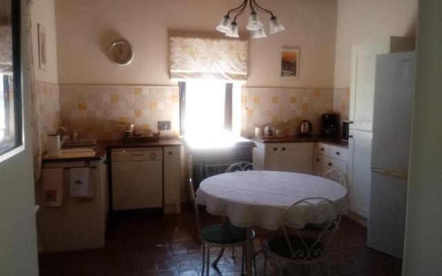 Stunning 1-bed House in Castel Cellesi, Italy