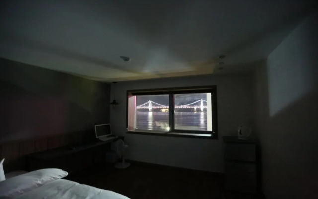 Hotel Mirage