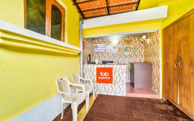 FabHotel Yoyo Cottage With Pool, Chapora Fort