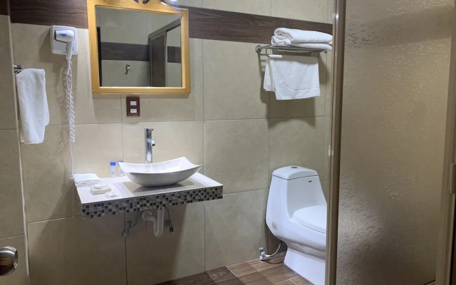 Zapata Hotel y Plaza