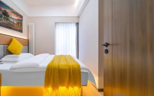 Yulanting Hotel (Zhengzhou East High-speed Railway Station Yulin Square)