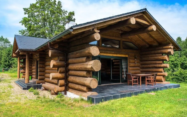 Villa in Lomnice nad Popelkou