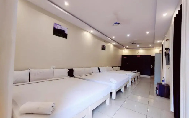 Chirooss Resort