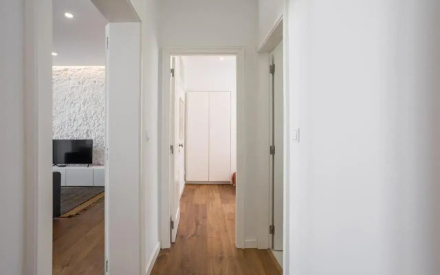 Trendy T.M Apartament by the River