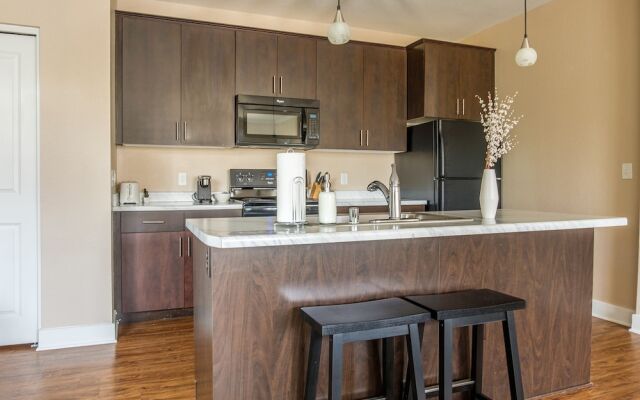 Sandia Peak Apartments by Frontdesk