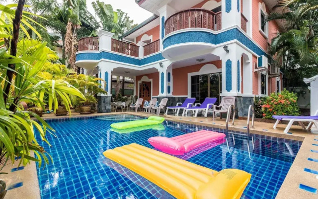 Pattaya Holiday House