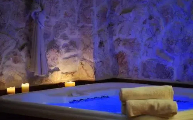 Hagiati Anastasiou Hotel & Spa