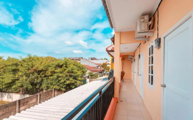 OYO 3132 Mahkota Sivali