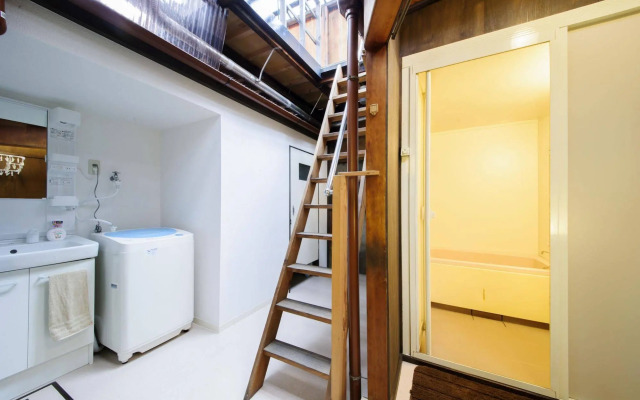 Kyoto Machiya Ninja Terrace House