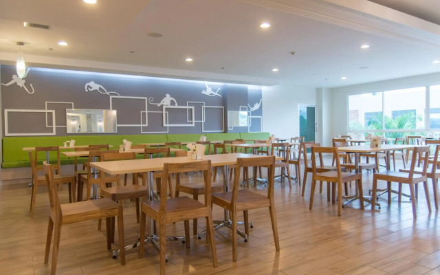Prachuap Grand Hotel