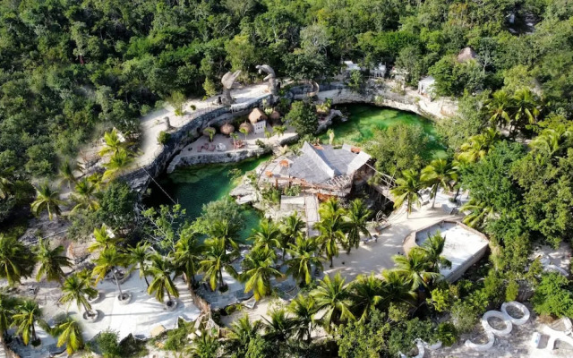 BH HOTEL & CENOTE TULUM - Adults Only