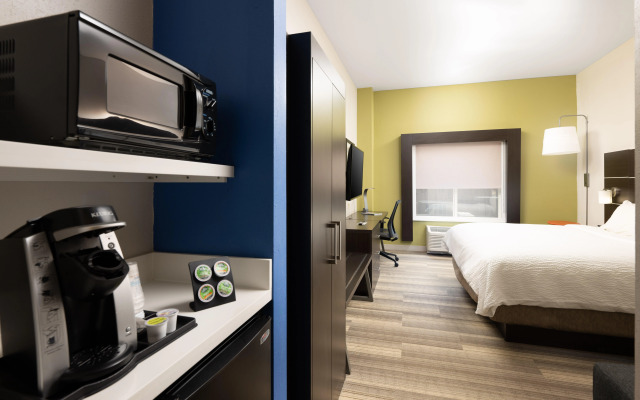 Holiday Inn Express Hotel & Suites Chattanooga-Hixson by IHG