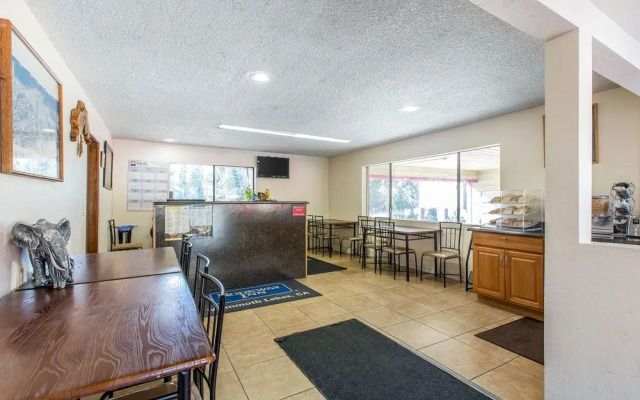 Econo Lodge Wildwood Inn