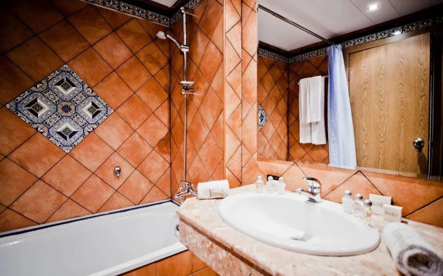 Atrium Beach Hotel & Aqua Park - All Inclusive