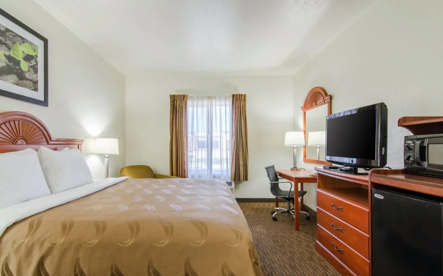 Quality Inn Junction City - Near Fort Riley