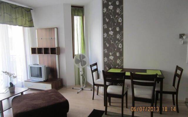 Mr King's Flat