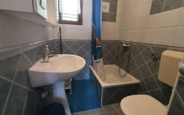 Guesthouse Porto 100m see, close Sandy beach, Pebble beach